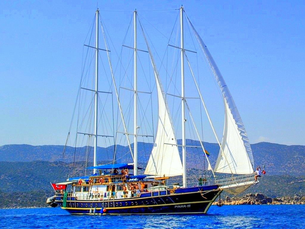 Yacht Pinar 111